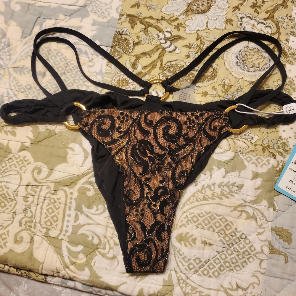 Beach bunny skimpy bottom